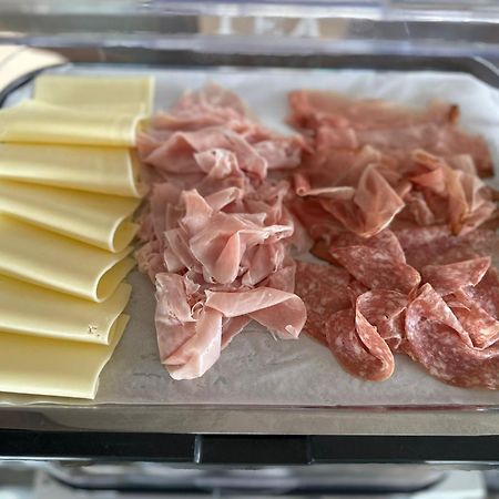 Albergo La Pescatrice Moniga del Garda Εξωτερικό φωτογραφία