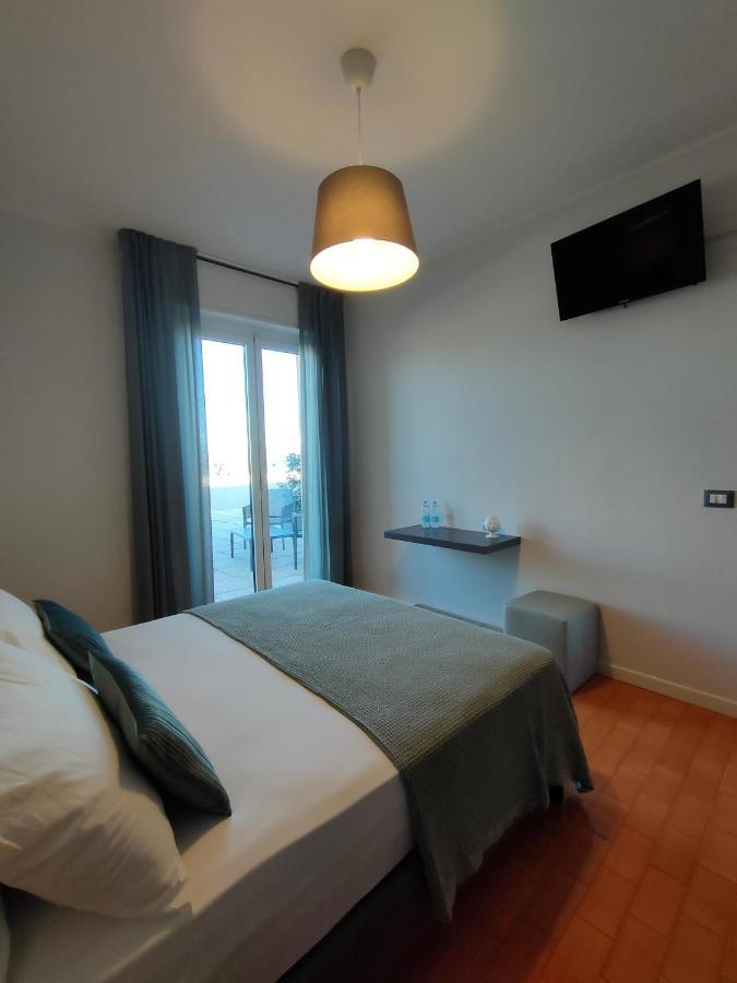 Albergo La Pescatrice Moniga del Garda Εξωτερικό φωτογραφία