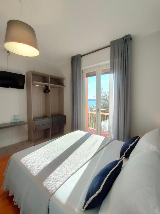 Albergo La Pescatrice Moniga del Garda Εξωτερικό φωτογραφία