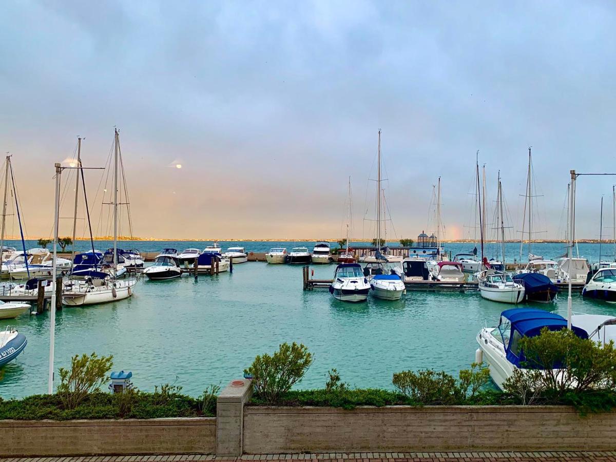 Albergo La Pescatrice Moniga del Garda Εξωτερικό φωτογραφία